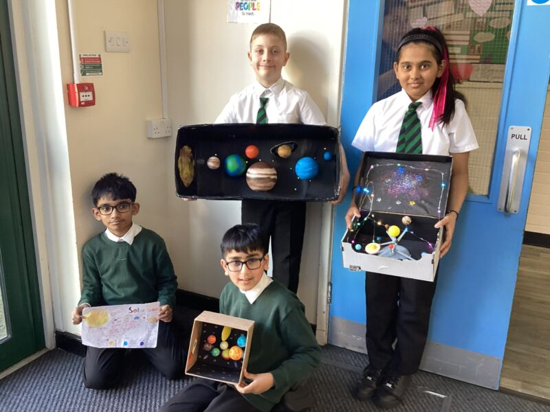 Image for the Tweet beginning: Year 5 exploring the wonders