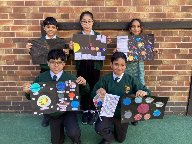 Image for the Tweet beginning: Year 5 exploring the wonders